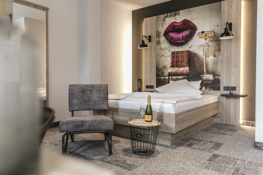 Alexxanders Hotel & Boardinghouse, Restaurant Хемніц Екстер'єр фото